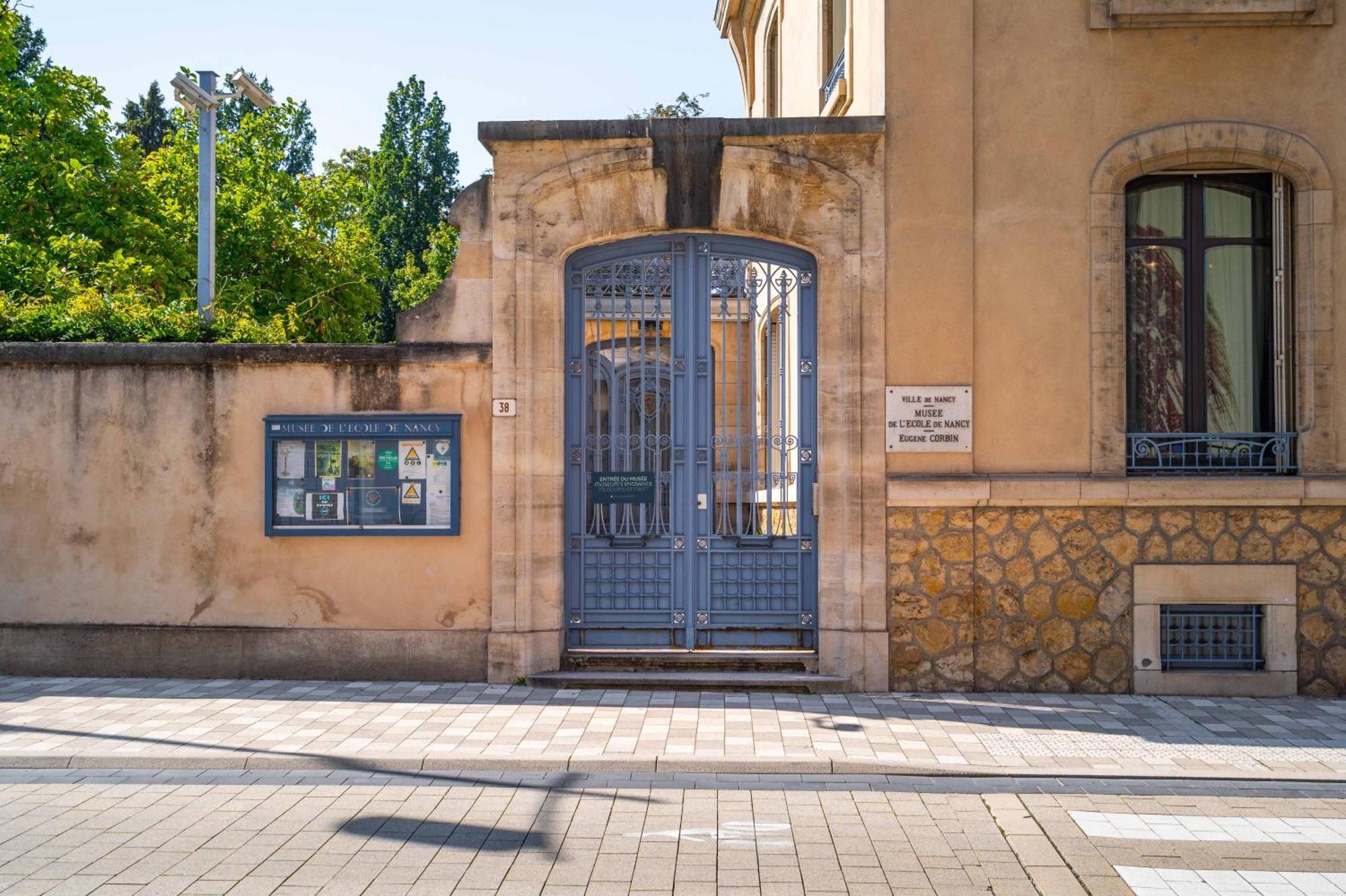 Le Rayonnant Du Placieux Avec Parking Prive Nancy Luaran gambar